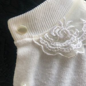 Vintage ivory cardigan with embroidered collar